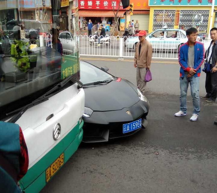 百分百露胸