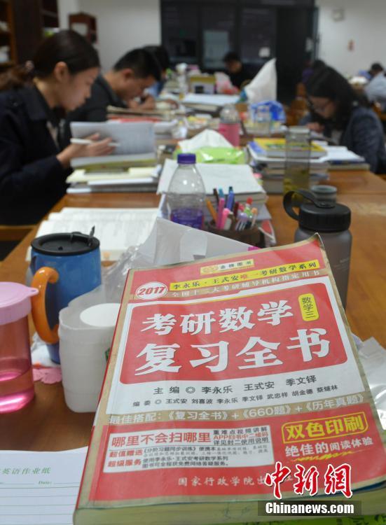 打美女光屁股视频Sp视频