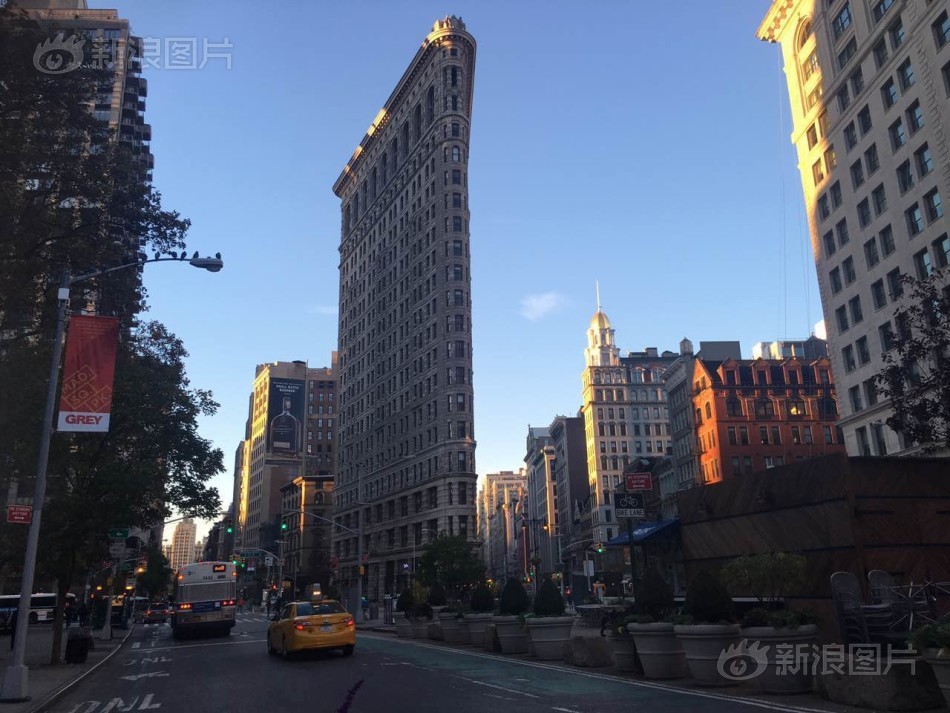 欧美黄色成粘人黄色电影