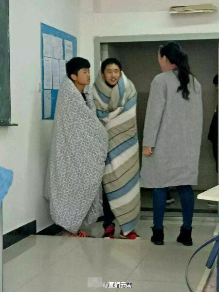 地下偶像sans双男主