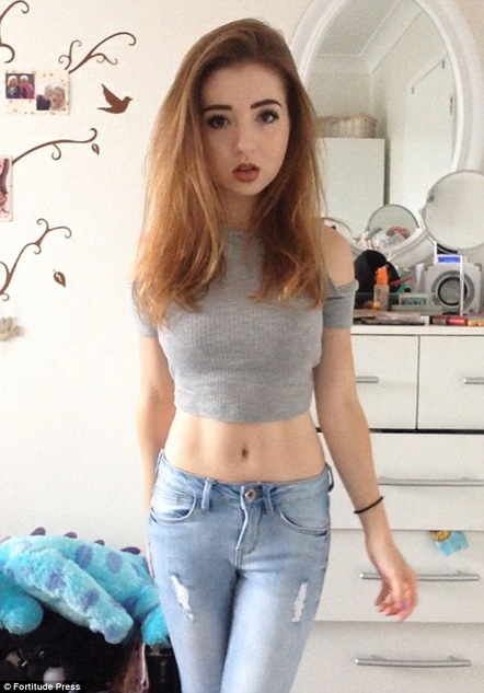 动漫美女被 羞羞产奶图片