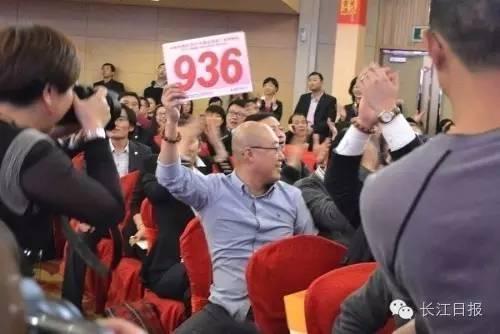 将手脚绑上刷子刷尿孔文章