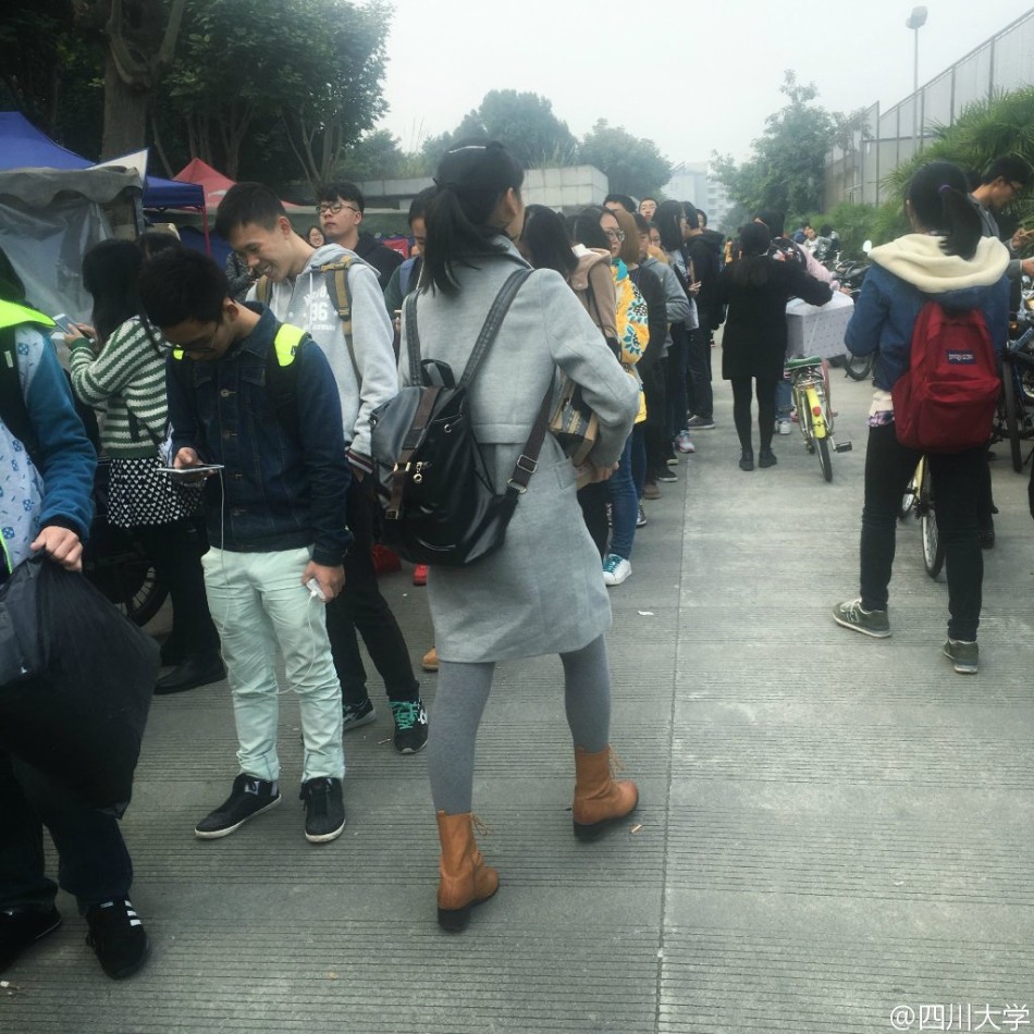 国产户外另类拳交在线露出