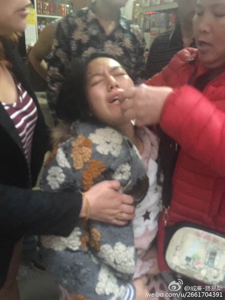 三 级 成人 影片