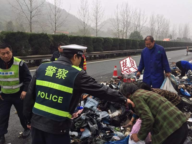 韩国偷怕三级三级