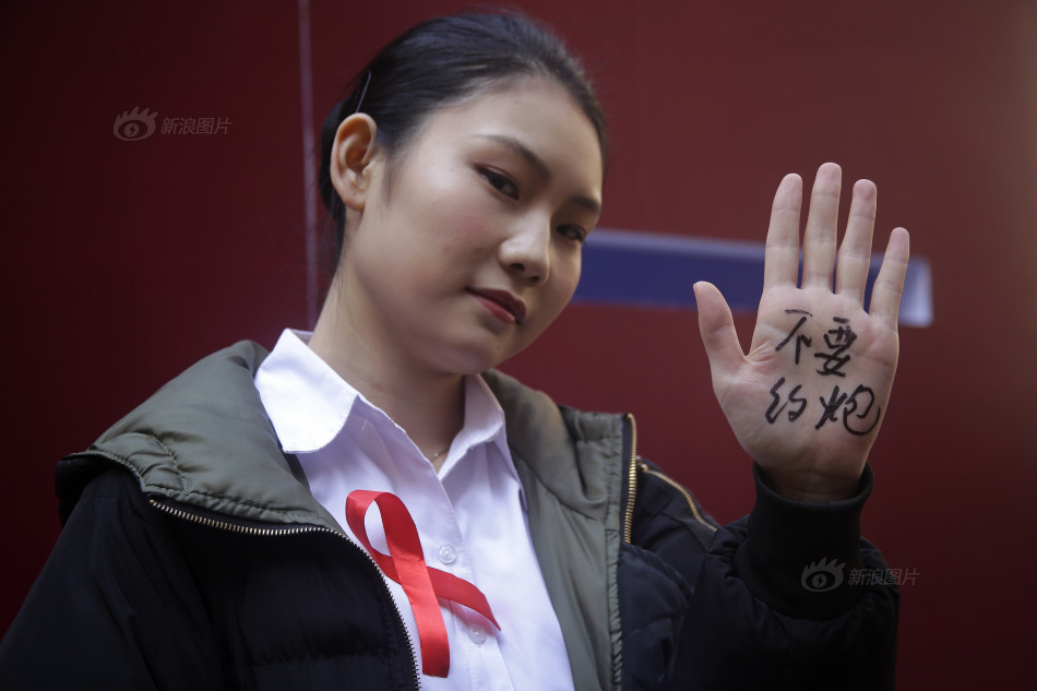 国产一级卖婬片AAAAA揪痧