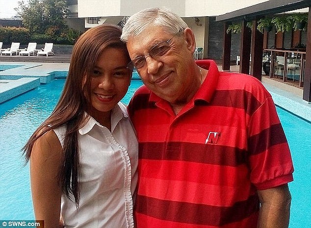 女同学用脚镣我的小jⅠji