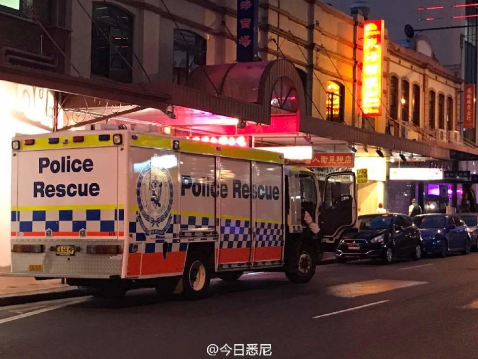 正妹露奶