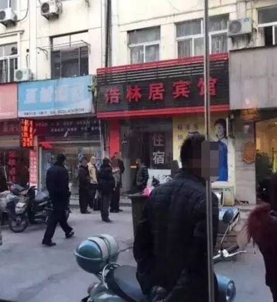 赤坂麗