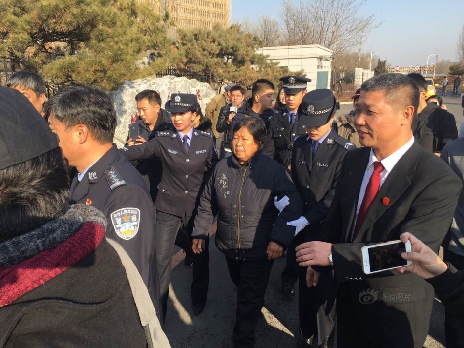 秋野千尋
