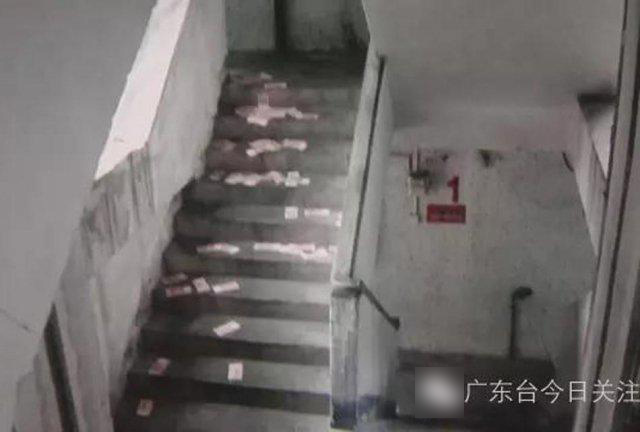 脱 让摸 日本