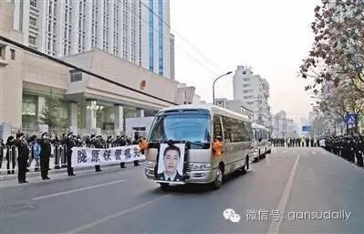 动漫美女做