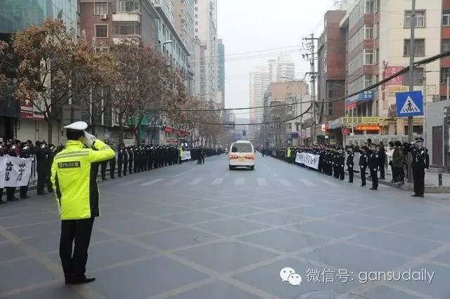 裸裸美女三级片