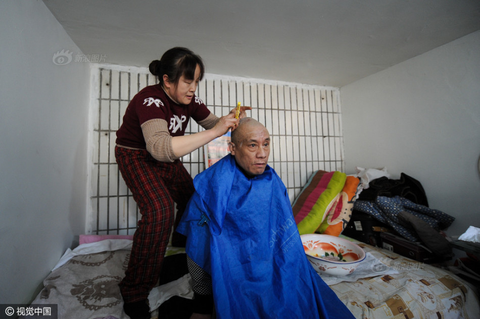 色黄网站