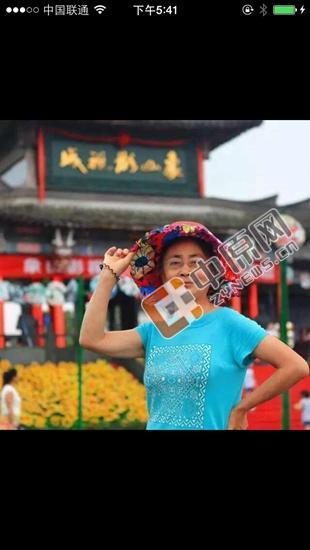 女儿在加拿大 大妈找"闺女"陪游 包费用送iPhone