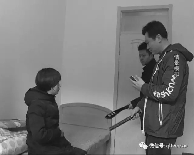 美女露奶头网站