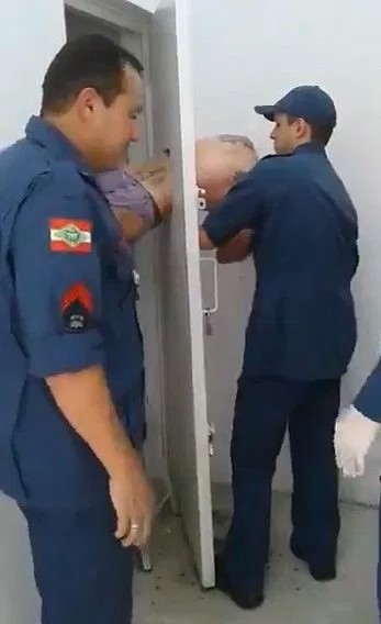 大奶正妹