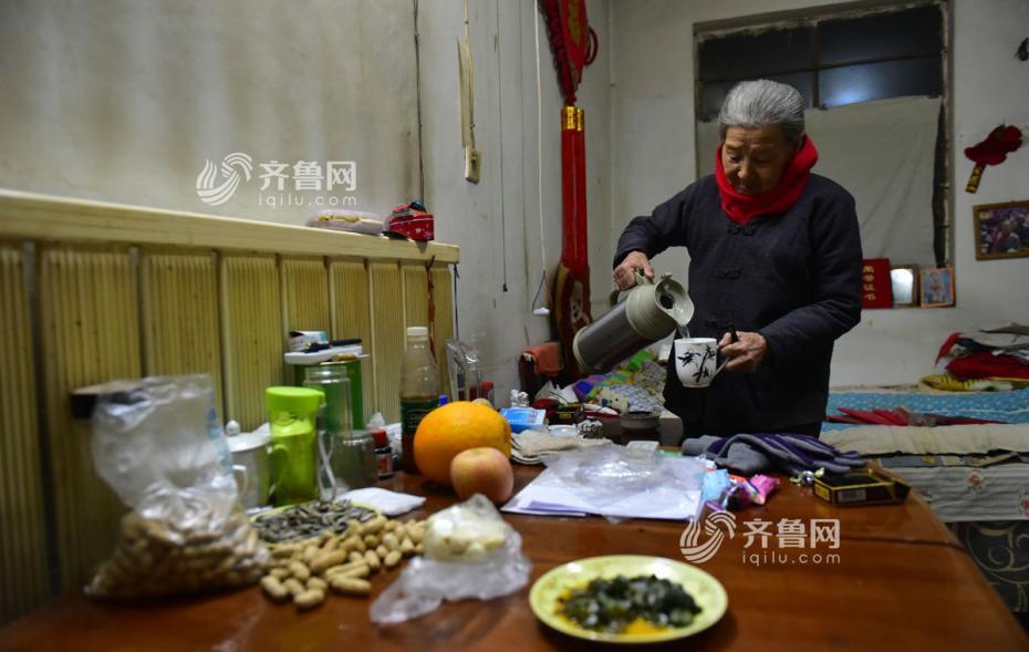 毛多水多丰满女人A片