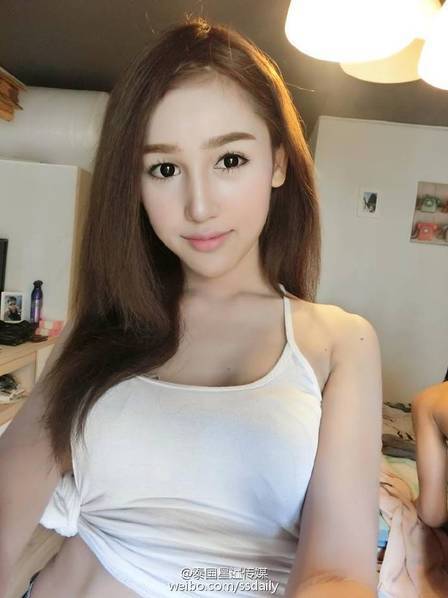 寡妇高潮一级毛片免费看