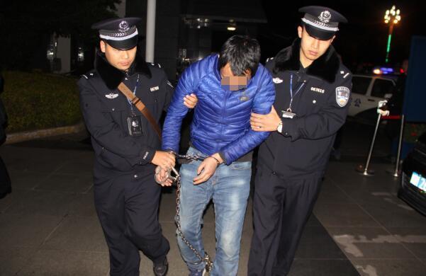 午夜无码视频