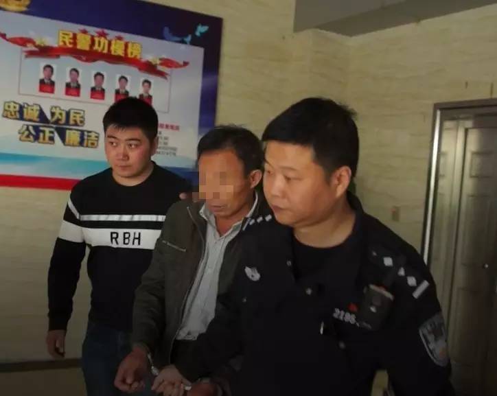 看多人乱淫毛黄三级片