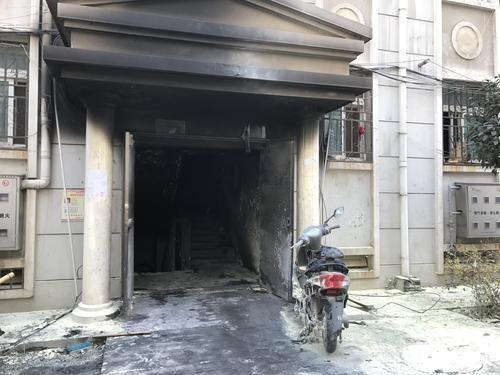 肉体慰安房无删减版