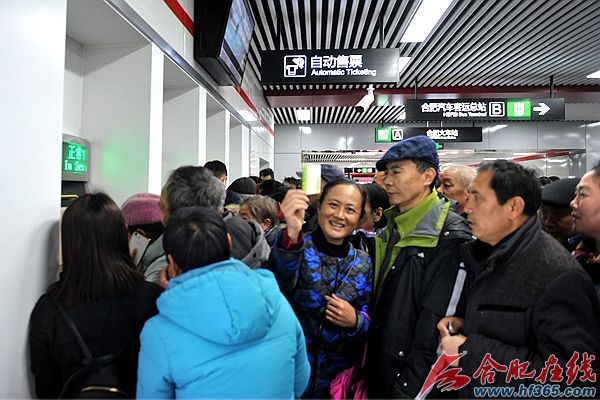 亚洲精品秘 一区二区三区在线观看