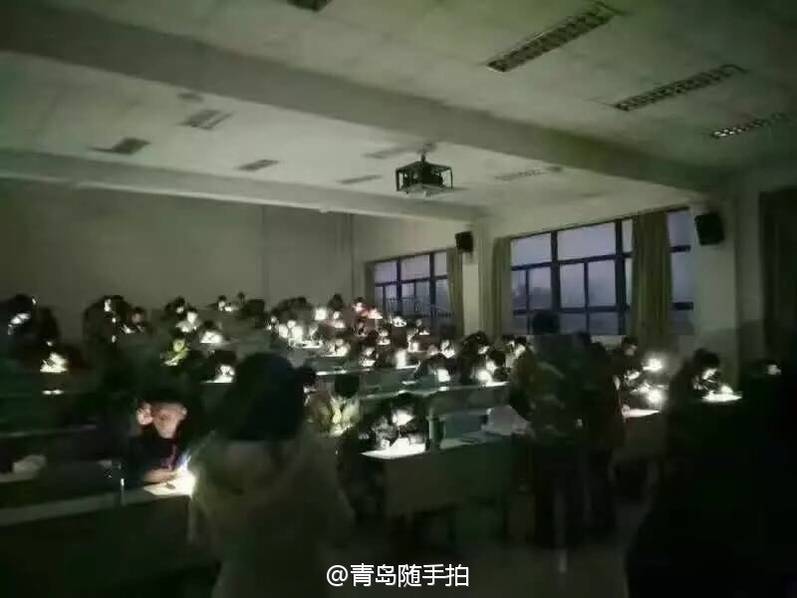 再深点灬舒服灬受不了了APP冫