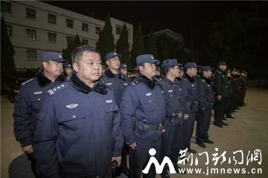 台湾三级片淫荡寡妇
