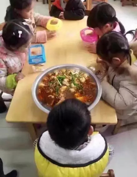 丫头把腿开大让我添添电影