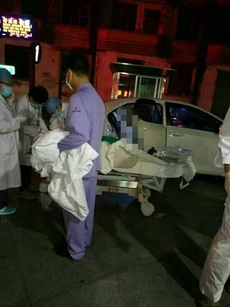 张雨绮奶头被揉出来了