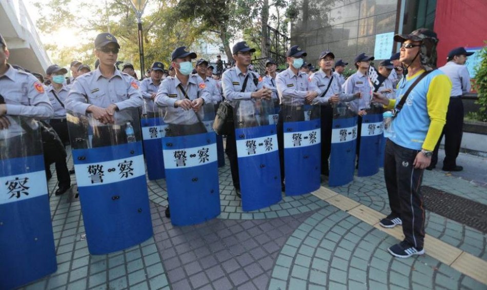两男一女一级一片