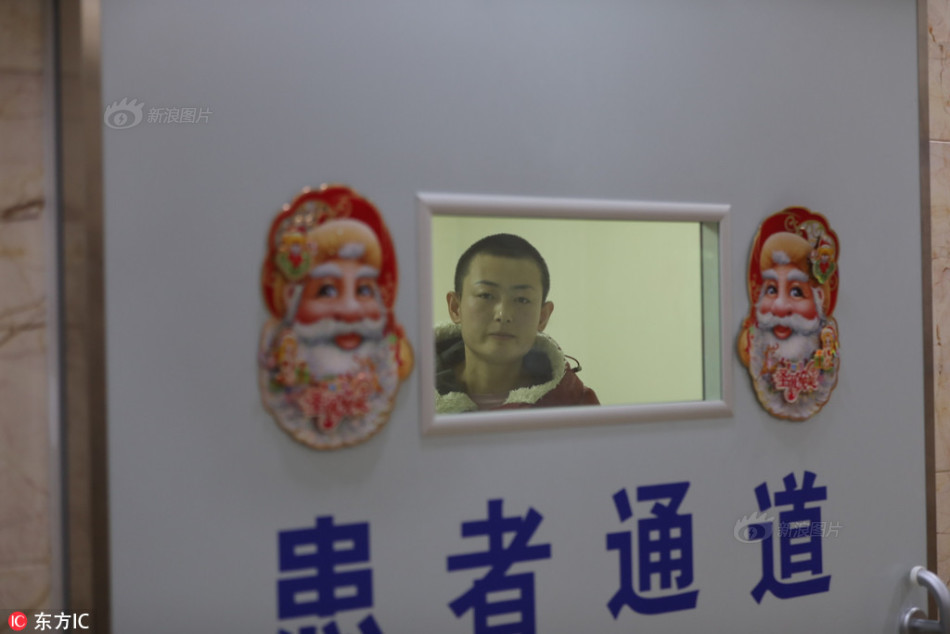 背著爸爸偷偷跟媽媽做愛