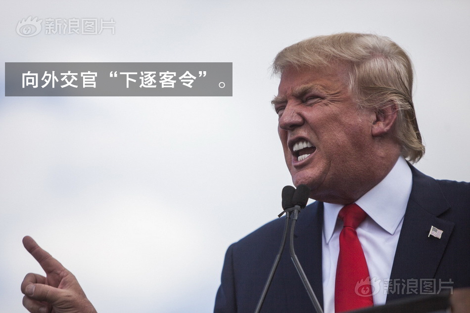 变态男偷窥洗澡视频网站