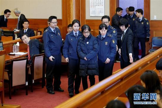 韩国人妻一级淫片