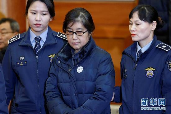 欧美女人特黄日逼极品