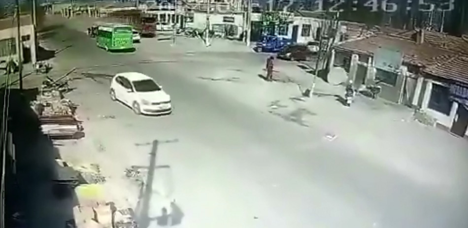 大黑屌肛交内射