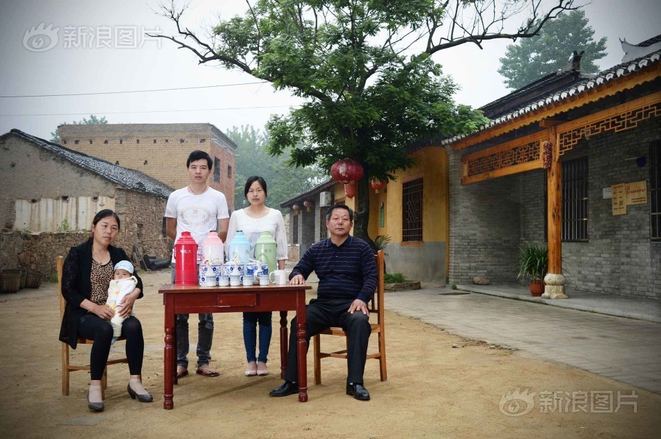 偷窥女厕美女撒尿秘 黄