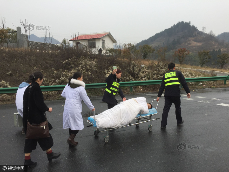 国产熟女操屄自拍
