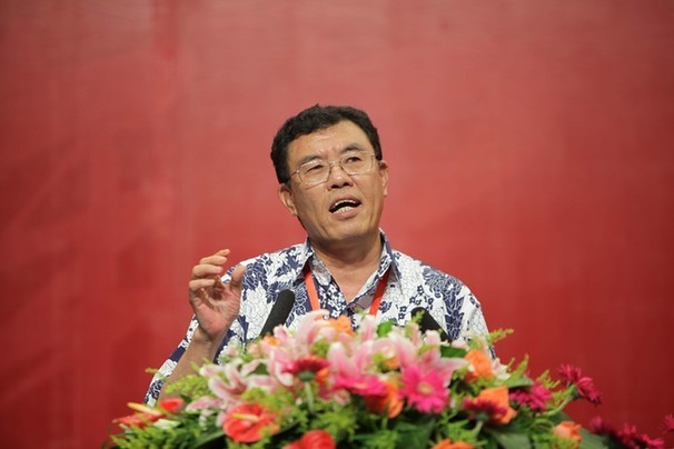 我丰满的岳 久久国产