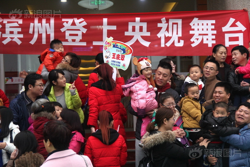 女人脱精光直播app下载合集