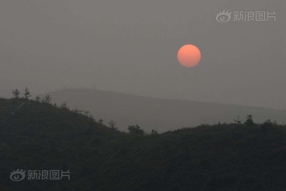 黑獸動漫