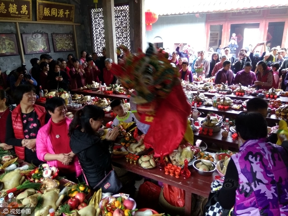 蒂 法 色情 视频