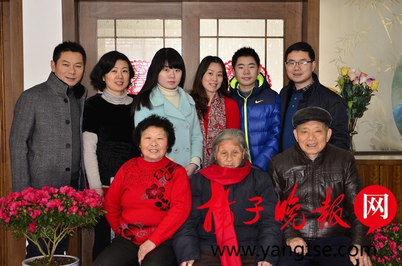 一女三男做爰3p太爽了