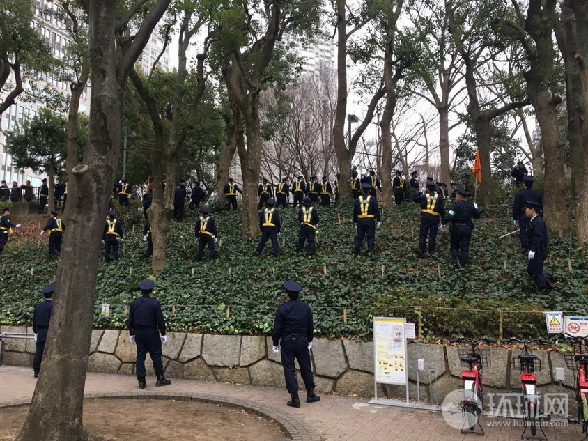 一女三男做爰3p太爽了