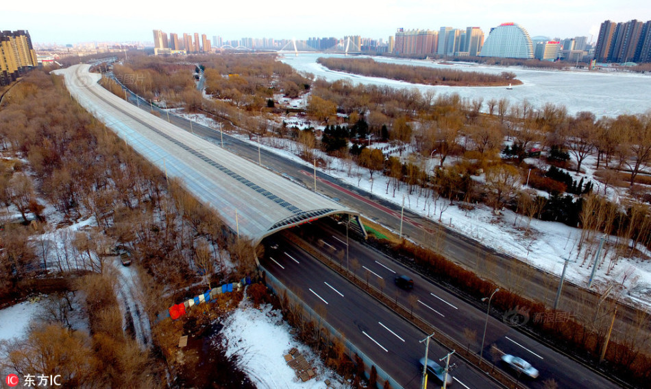 唐三  小舞流出来