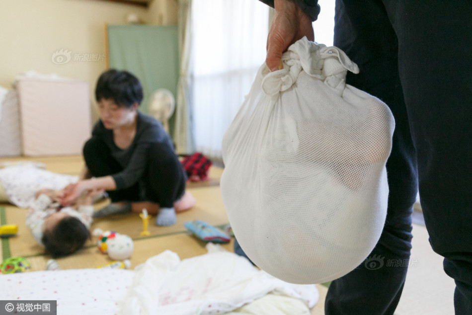 欧美一级婬片A片久久精品水中花