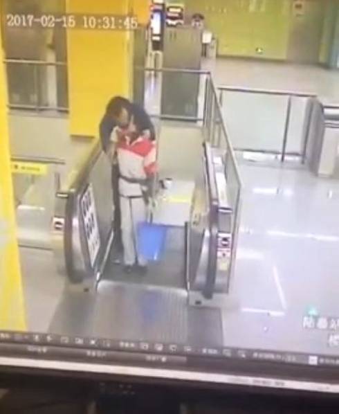 孕妇与野兽的性行为视频