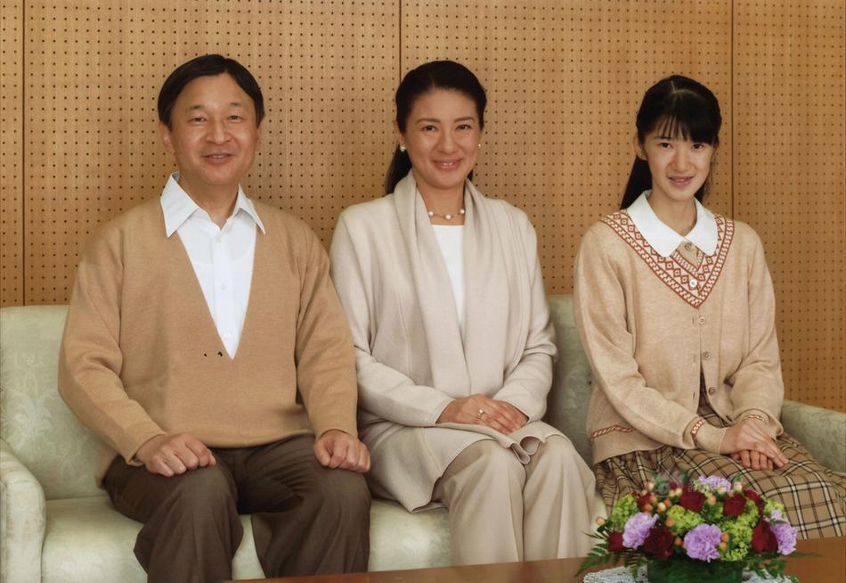 逼黄色电影视频