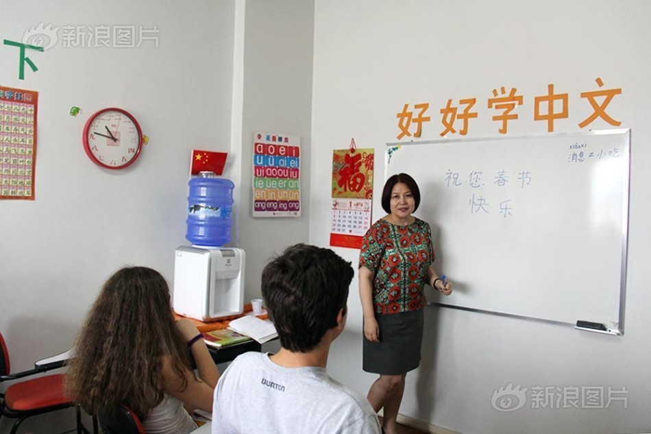 8 8 海外华人免费一区